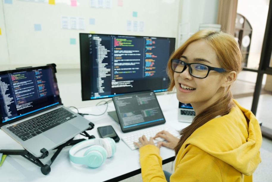 Jandira anuncia cursos gratuitos de Informática e Administração para mulheres