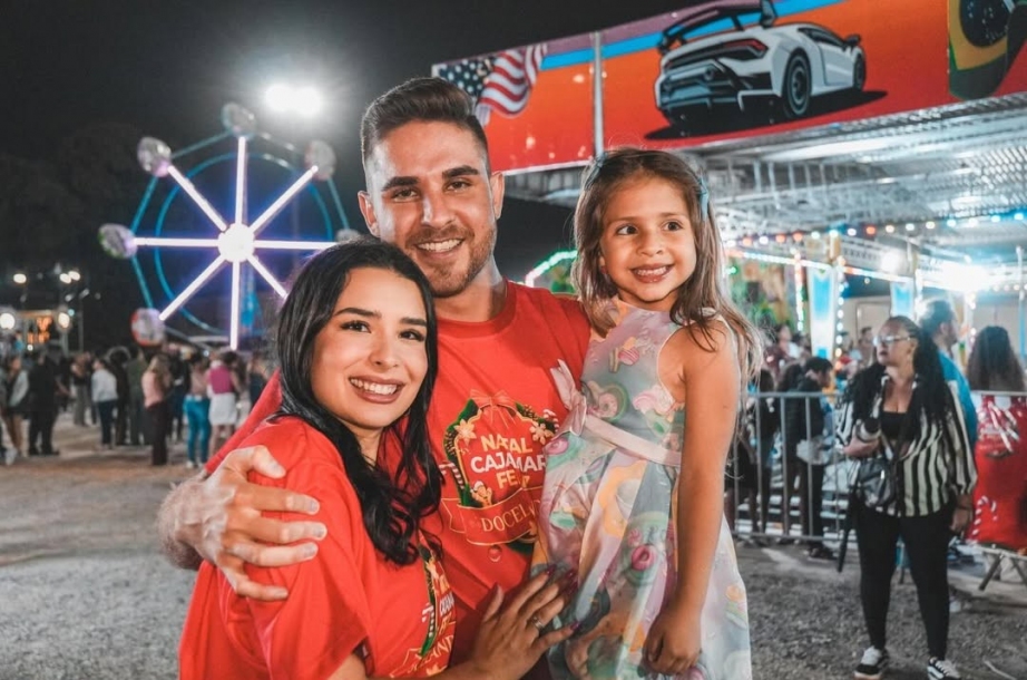 Primeira-dama de Cajamar Luly Lima participa da abertura do Natal Cajamar Feliz 