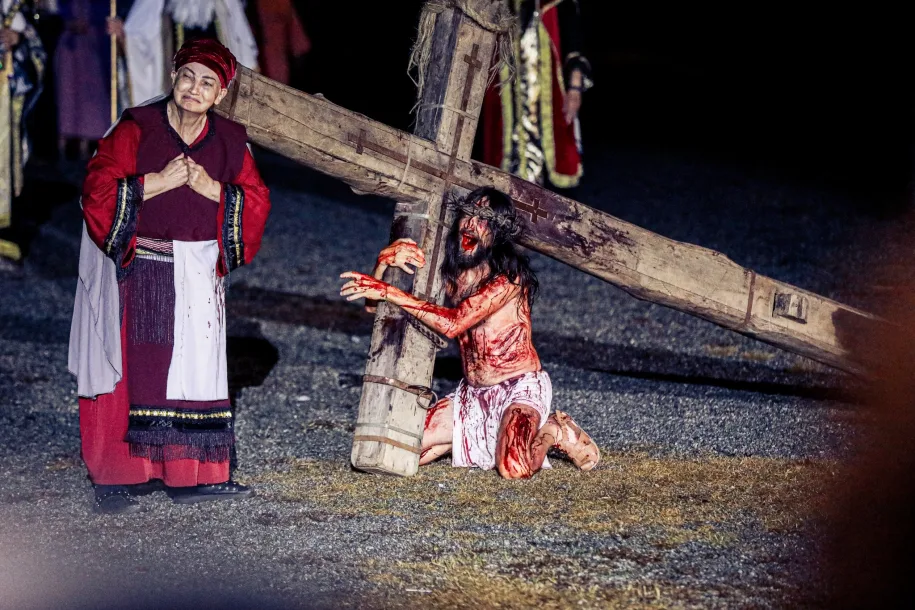 Drama da Paixão reúne multidão  e emociona Santana de Parnaíba