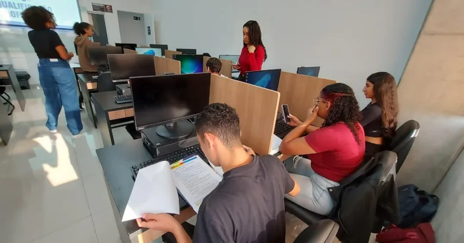 Santana de Parnaíba inicia nova turma de Informática Básica e amplia oportunidades de qualificação