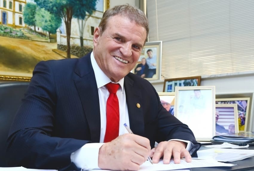 Deputado Estadual Cezar envia R$ 800 mil para obras em Itapevi 