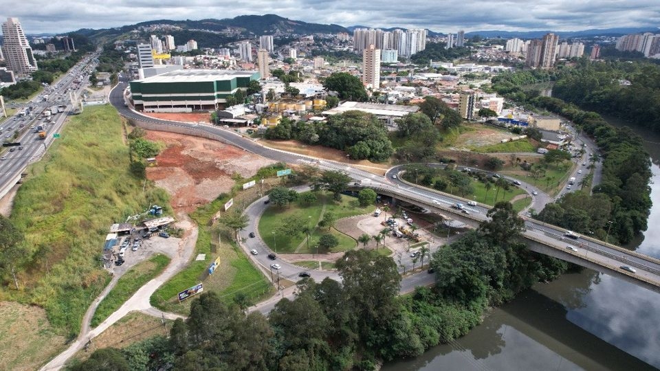 Rubens Furlan anuncia avanço na nova ligação viária em Alphaville