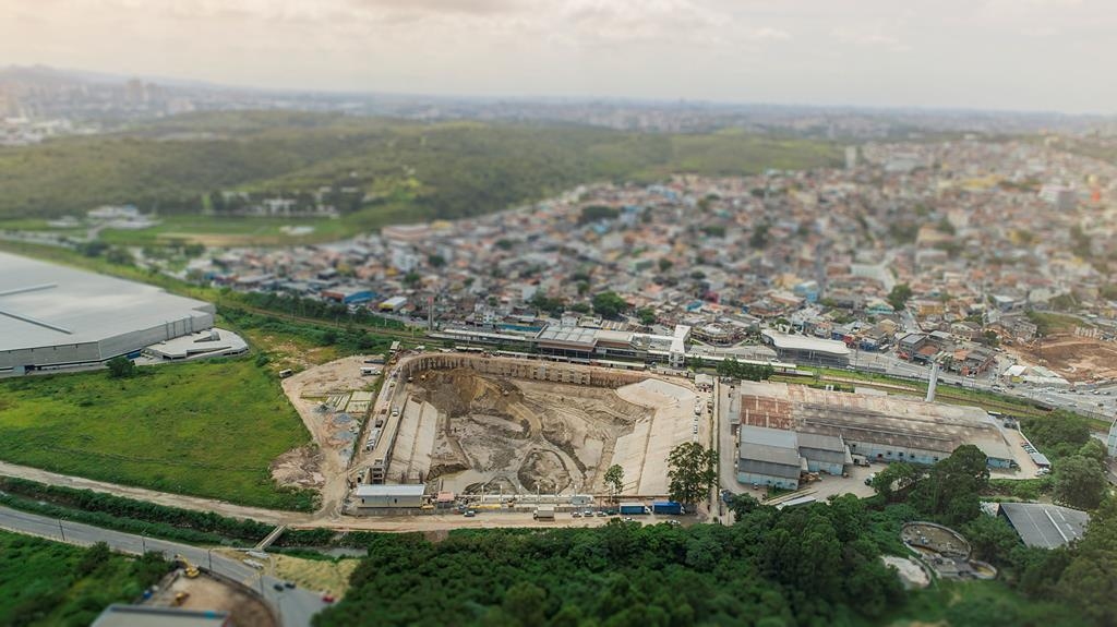 Barueri segue investindo em grandes obras para conter enchentes