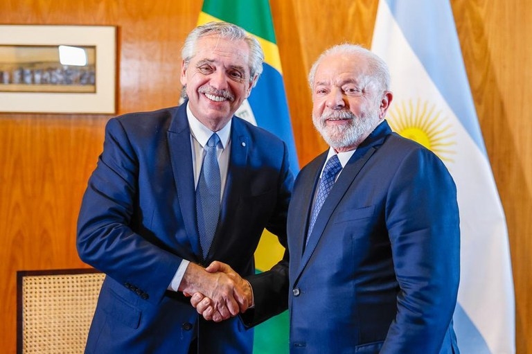 Lula e Alberto Fernández debatem avanços de acordos bilaterais