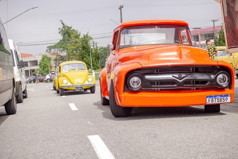 Feira de Artes e Gastronomia e Encontro de Carros Antigos voltam à Aldeia da Serra